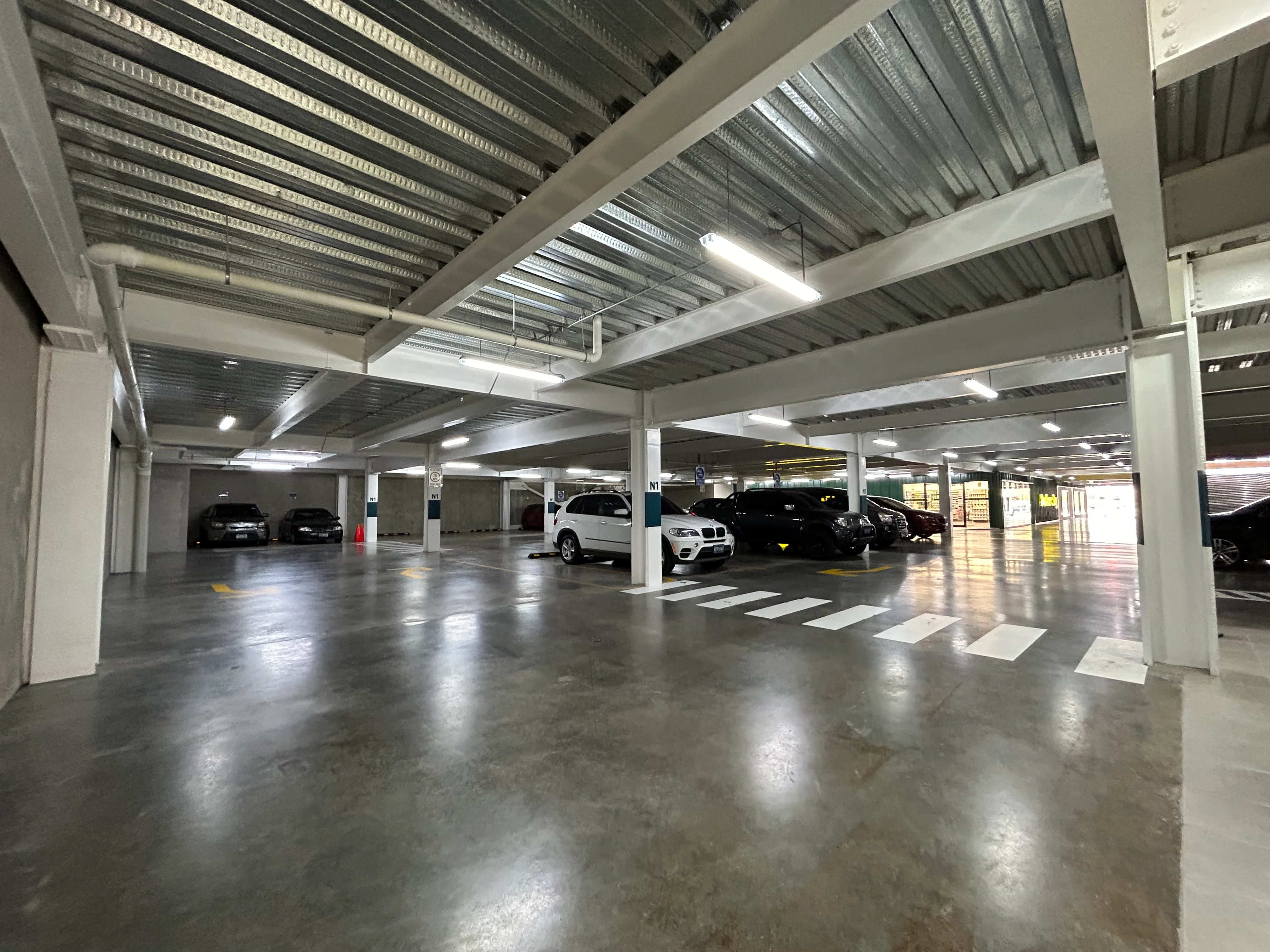 Centro Comercial Complejo Cerro Verde — foto 10